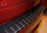 Накладка на задний бампер профилированная с загибом, нерж. сталь + карбон Alu-Frost 30-3653 для VW Jetta VI